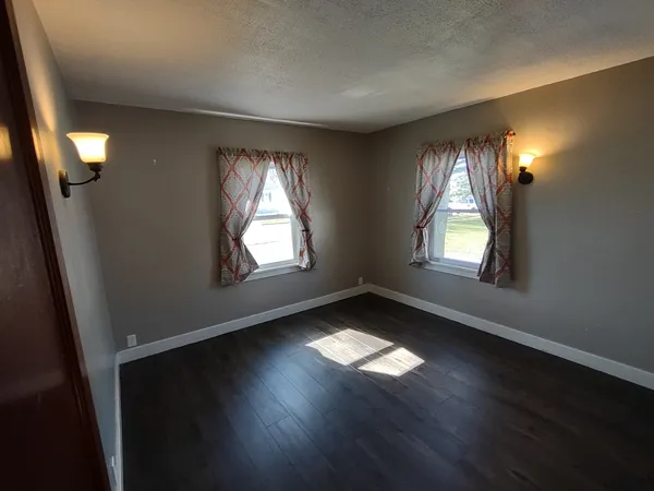 $210,000 | 912 Douglas Street, Morris, IL 60450