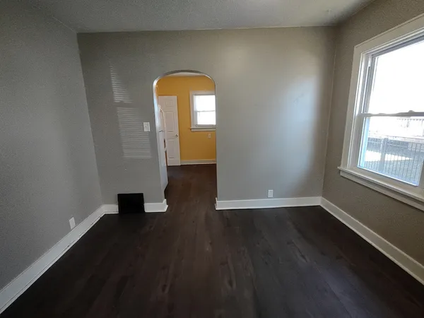 $210,000 | 912 Douglas Street, Morris, IL 60450