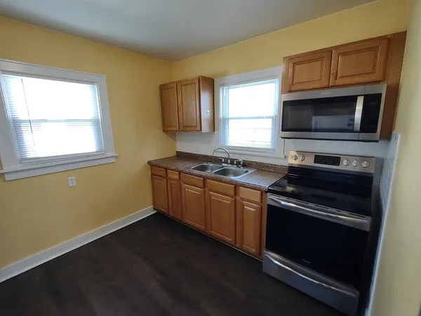 $210,000 | 912 Douglas Street, Morris, IL 60450