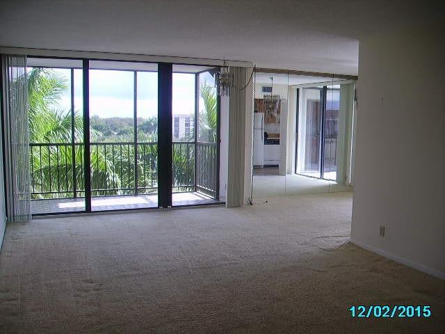 7819 Lakeside Boulevard, Unit 882 Boca Raton, FL 33434 - Photo 1 of 17 Living Room