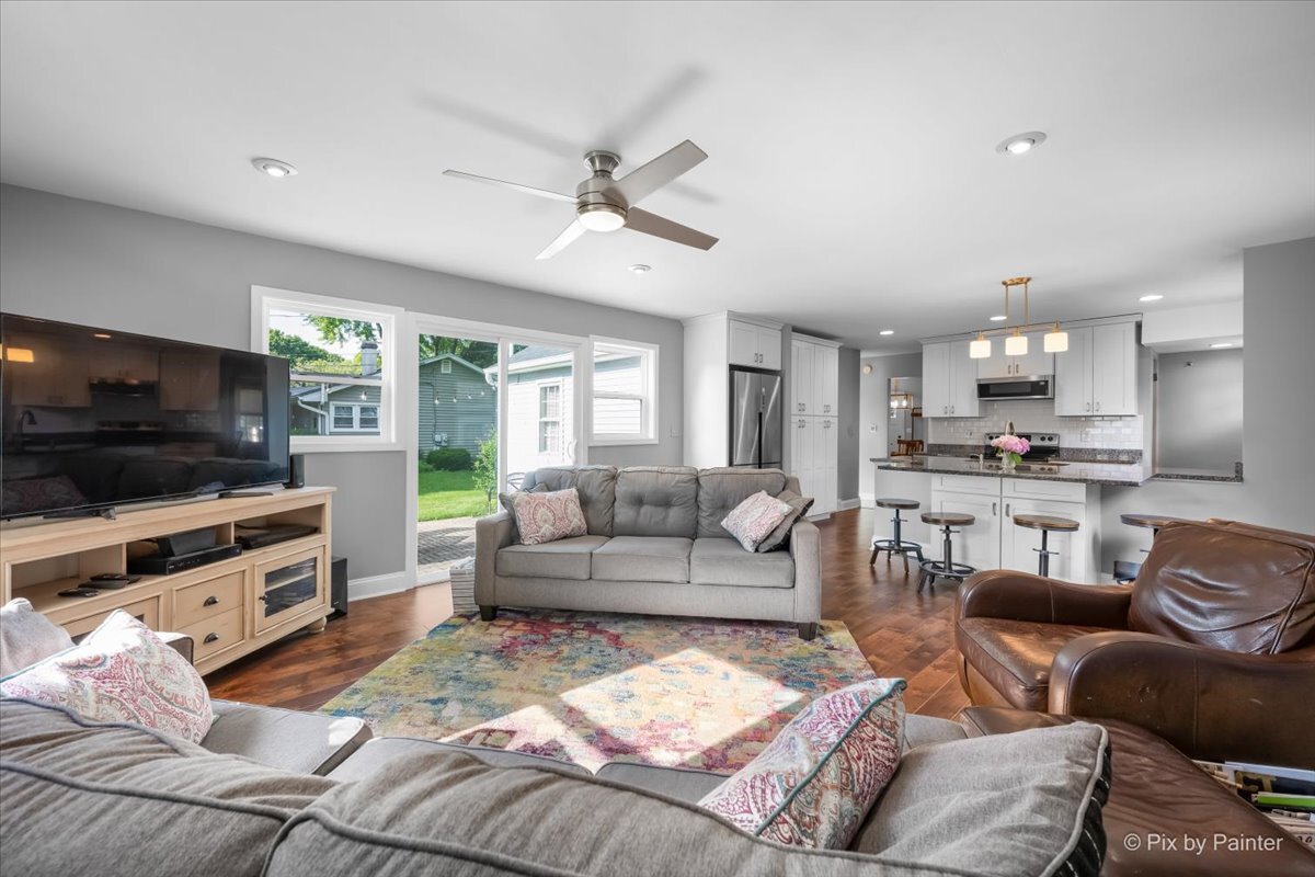 157 South Rosedale Avenue Aurora, IL 60506 - Photo 13 of 41 Gallery Image 13