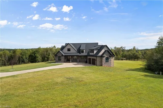 $1,599,000 | 1561 Horseshoe Road, Westfield, NC 27053