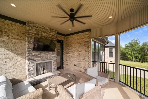$1,599,000 | 1561 Horseshoe Road, Westfield, NC 27053