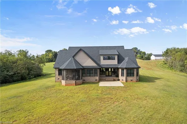$1,599,000 | 1561 Horseshoe Road, Westfield, NC 27053