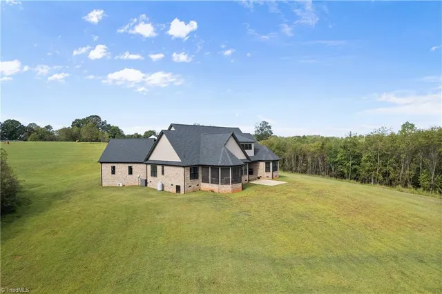 $1,599,000 | 1561 Horseshoe Road, Westfield, NC 27053