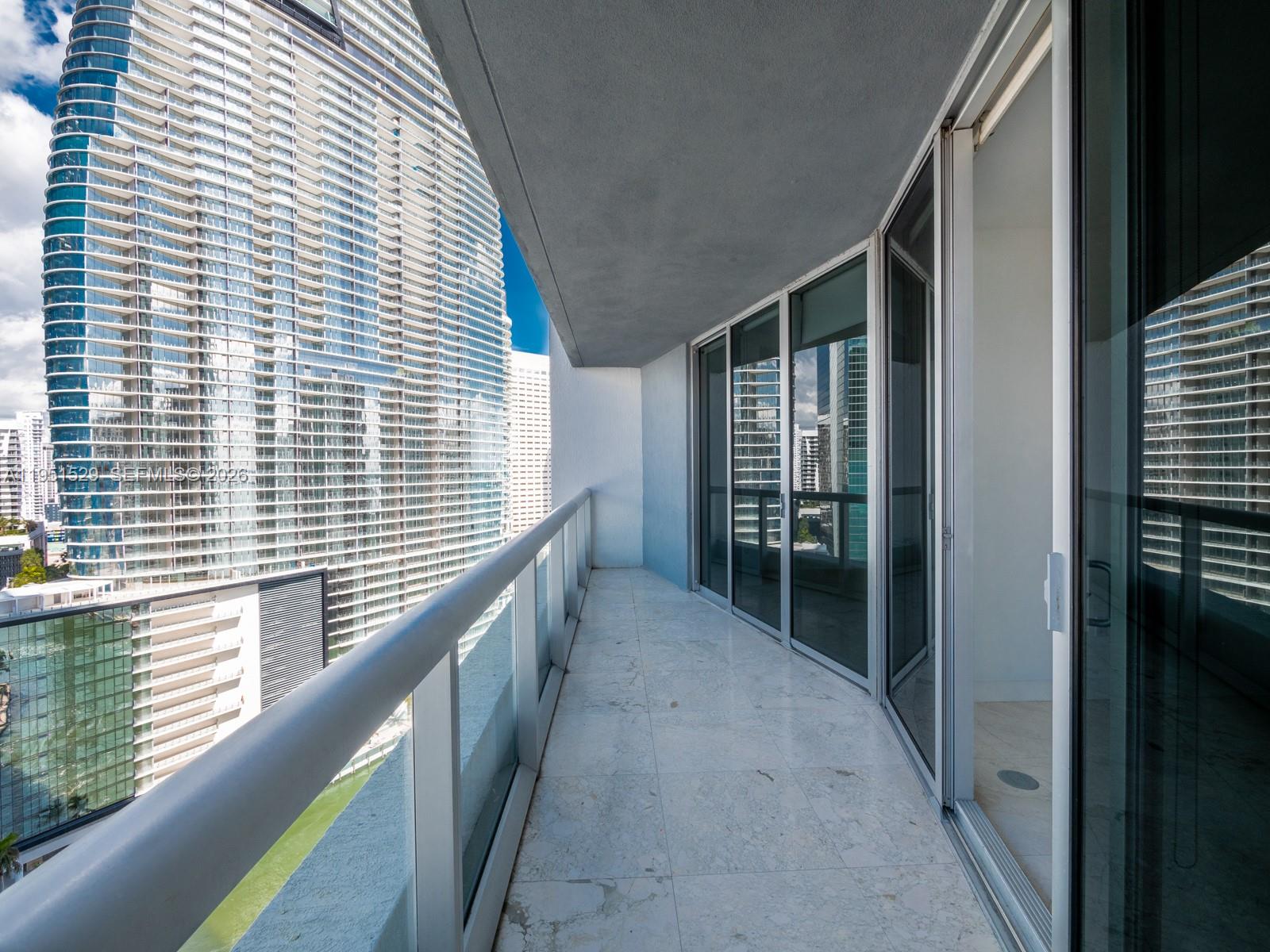 465 Brickell Avenue, Unit 2304 Miami, FL 33131 - Photo 8 of 10