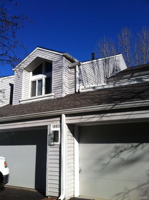 1880 Ridgeview Cir Drive Ballwin, MO 63021 - Photo 1 of 6