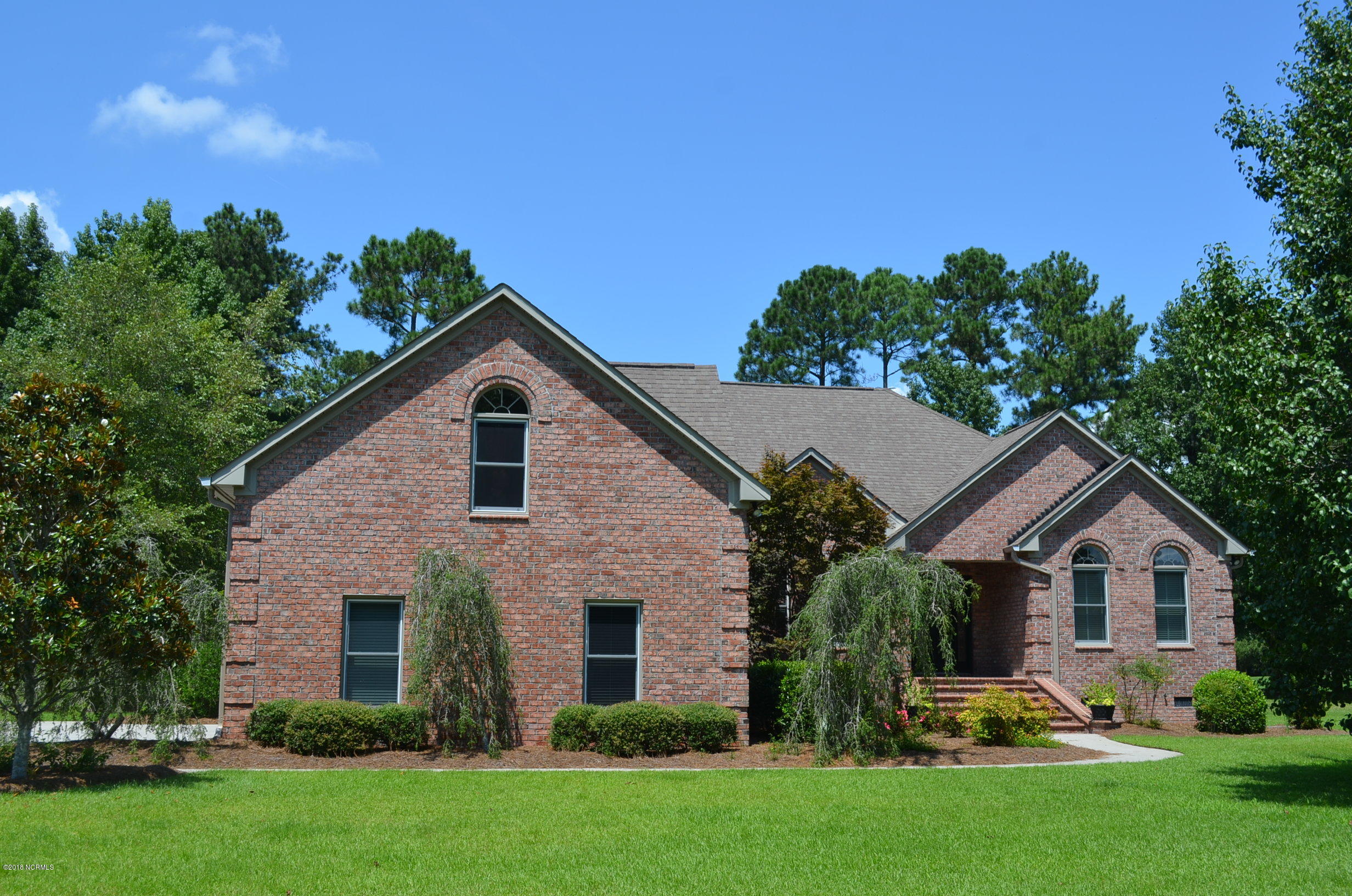 604 Taberna Circle New Bern, NC 28562 - Photo 1 of 34 604 Taberna Circle