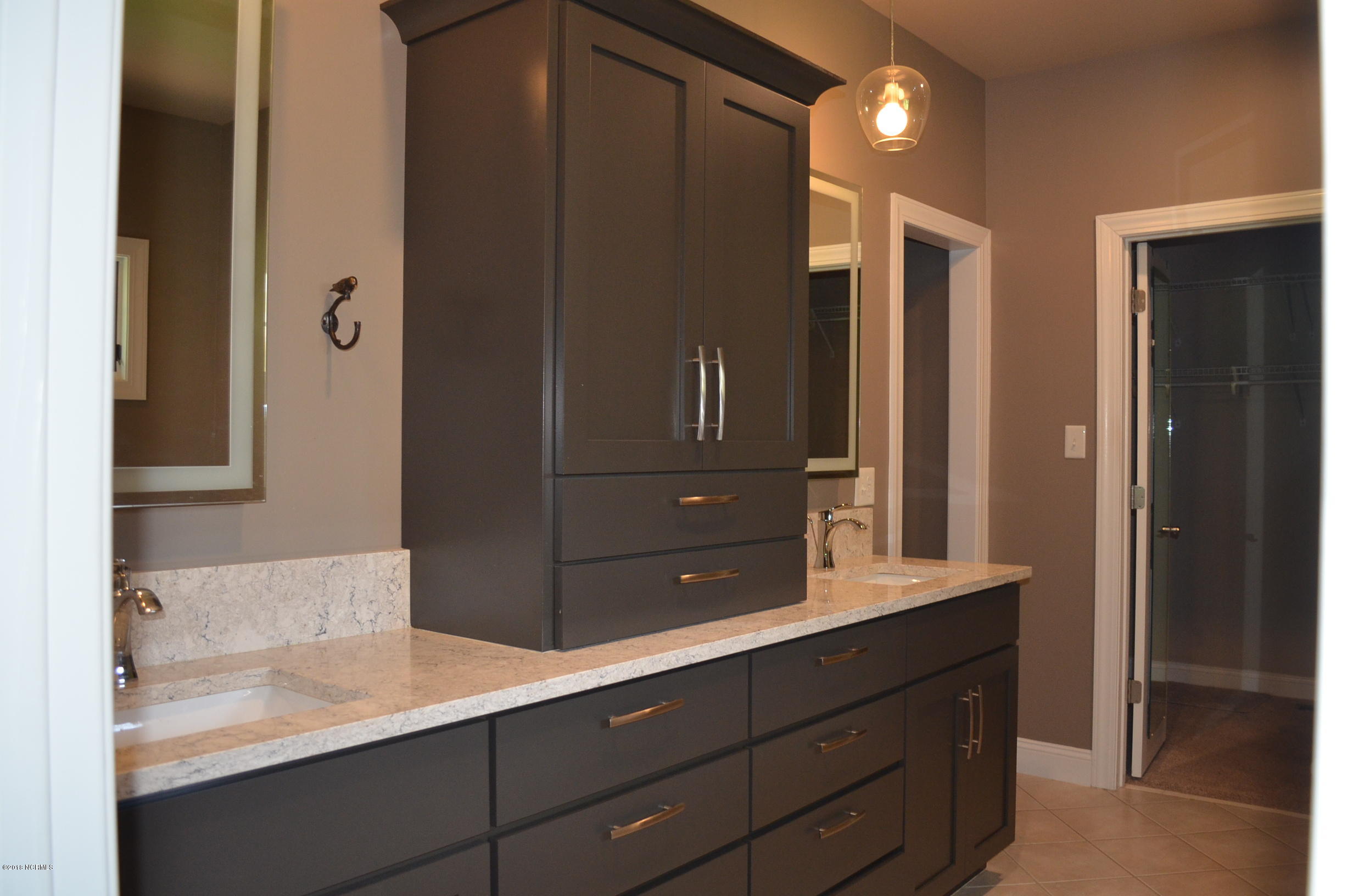 604 Taberna Circle New Bern, NC 28562 - Photo 22 of 34 Master Bath 2