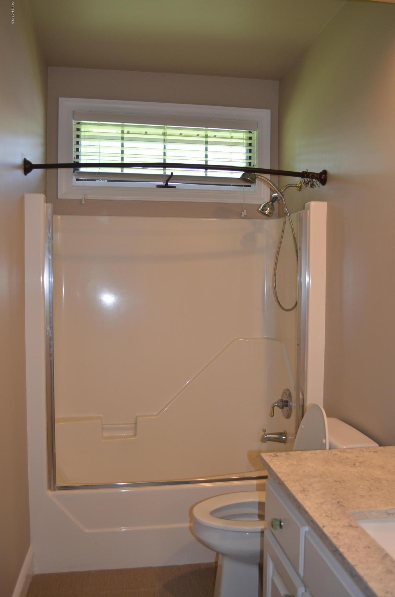 604 Taberna Circle New Bern, NC 28562 - Photo 28 of 34 Guest Bath 2