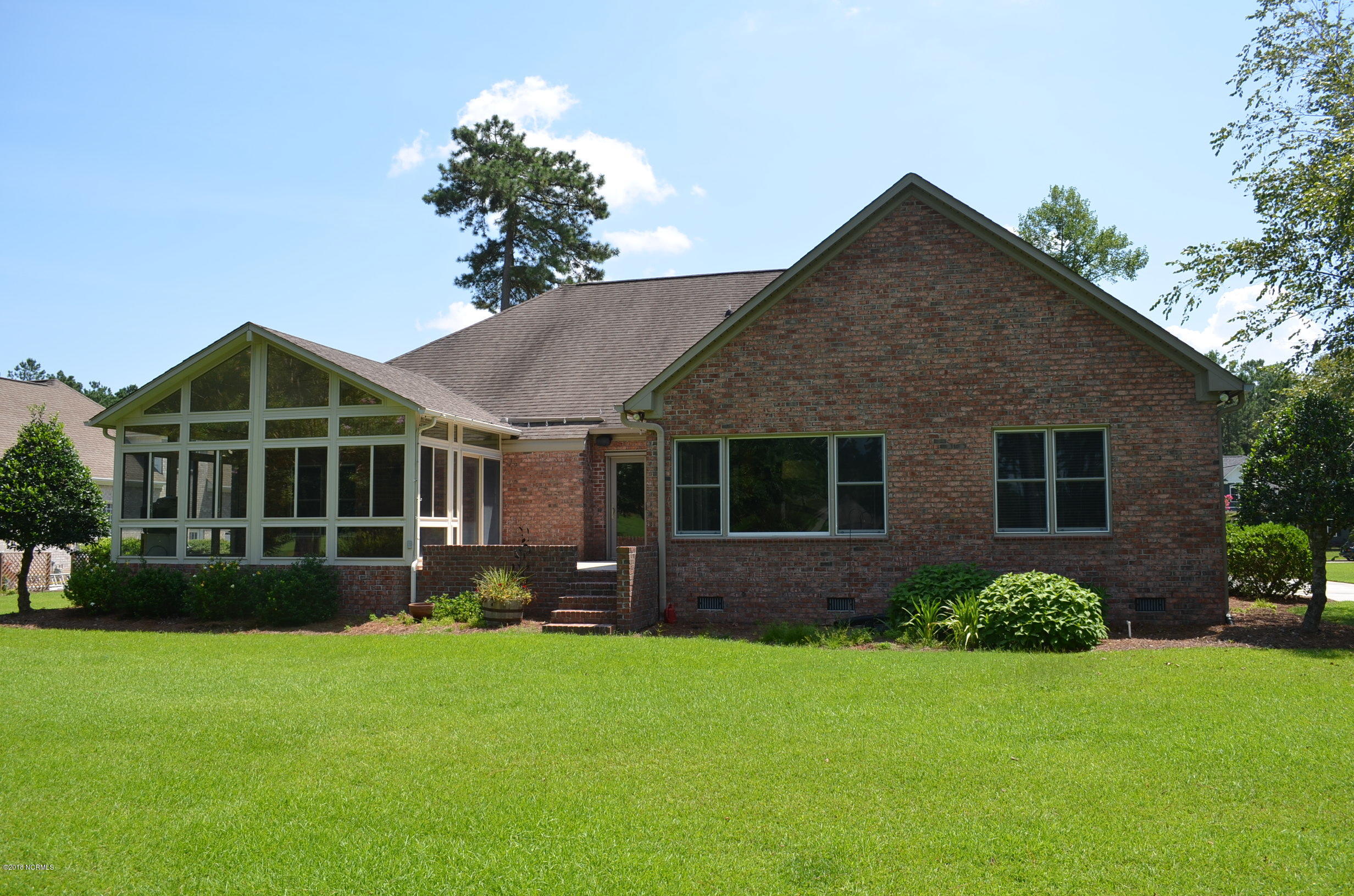 604 Taberna Circle New Bern, NC 28562 - Photo 5 of 34 Exterior 5