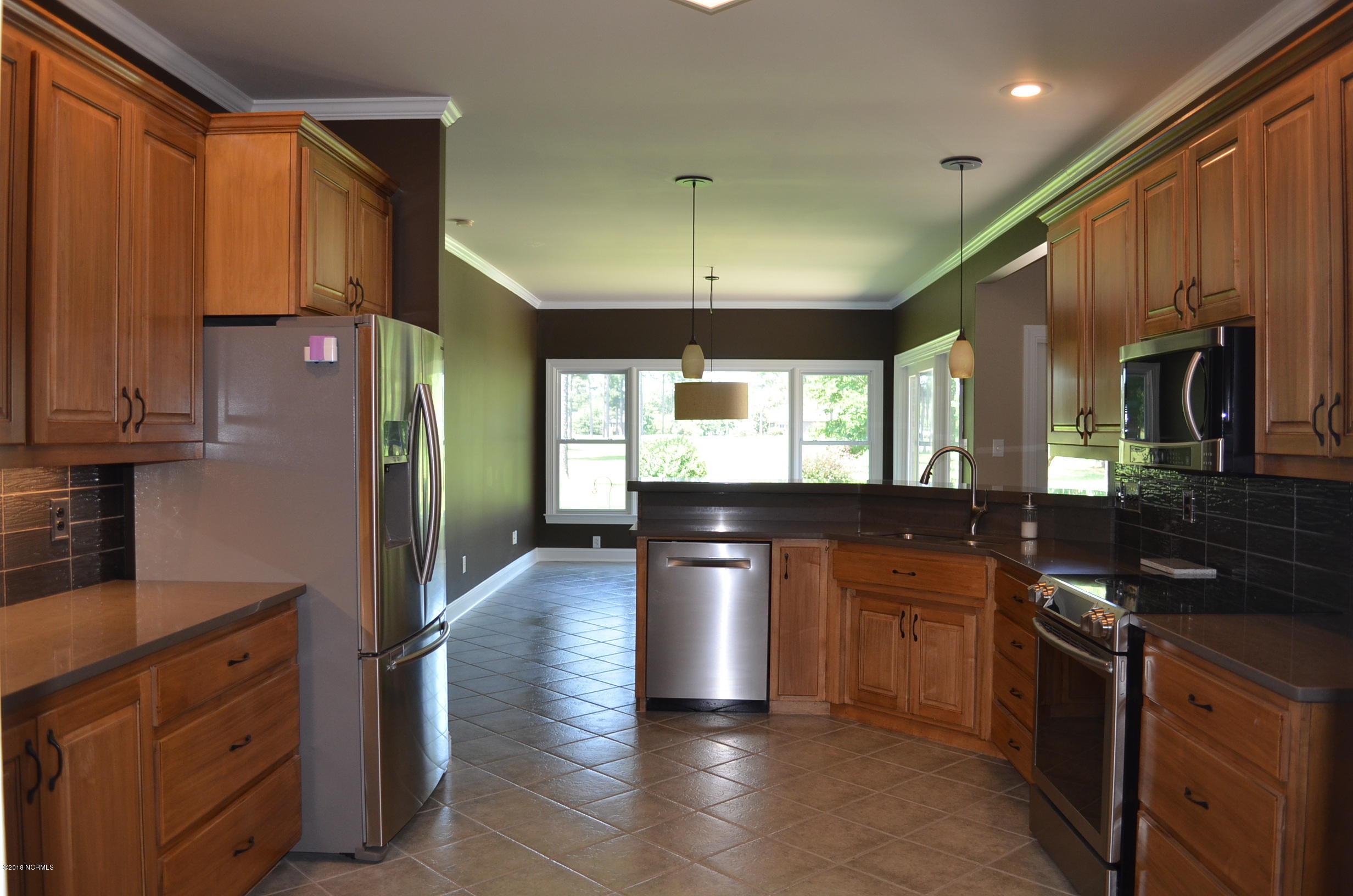 604 Taberna Circle New Bern, NC 28562 - Photo 6 of 34 Kitchen 1