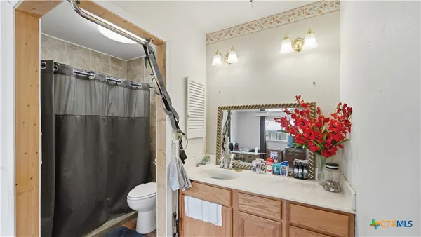 $250,000 | 7830 Village Oak Drive, Live Oak, TX 78233