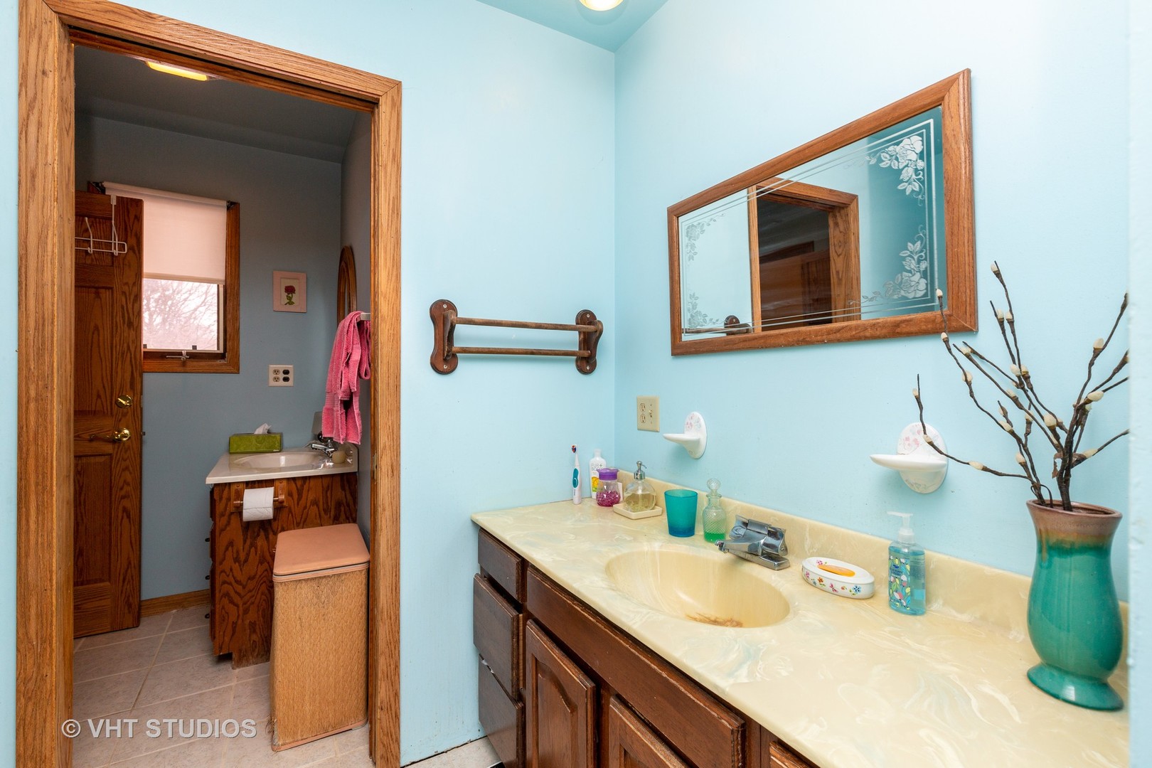 41W550 Lenz Road Elgin, IL 60124 - Photo 3 of 22