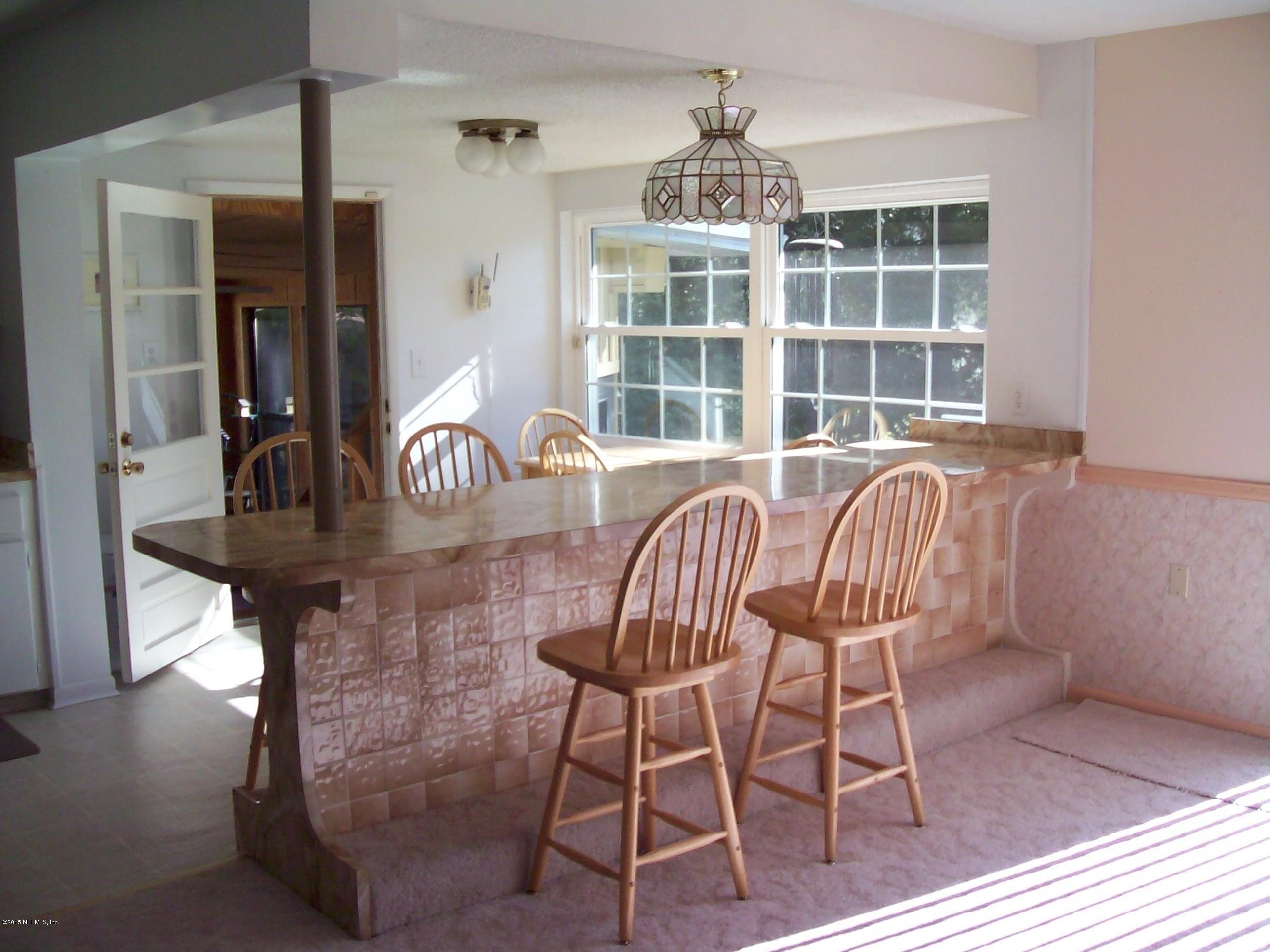 1077 Southeast 46th Loop Keystone Heights, FL 32656 - Photo 11 of 46 11) Breakfast Bar