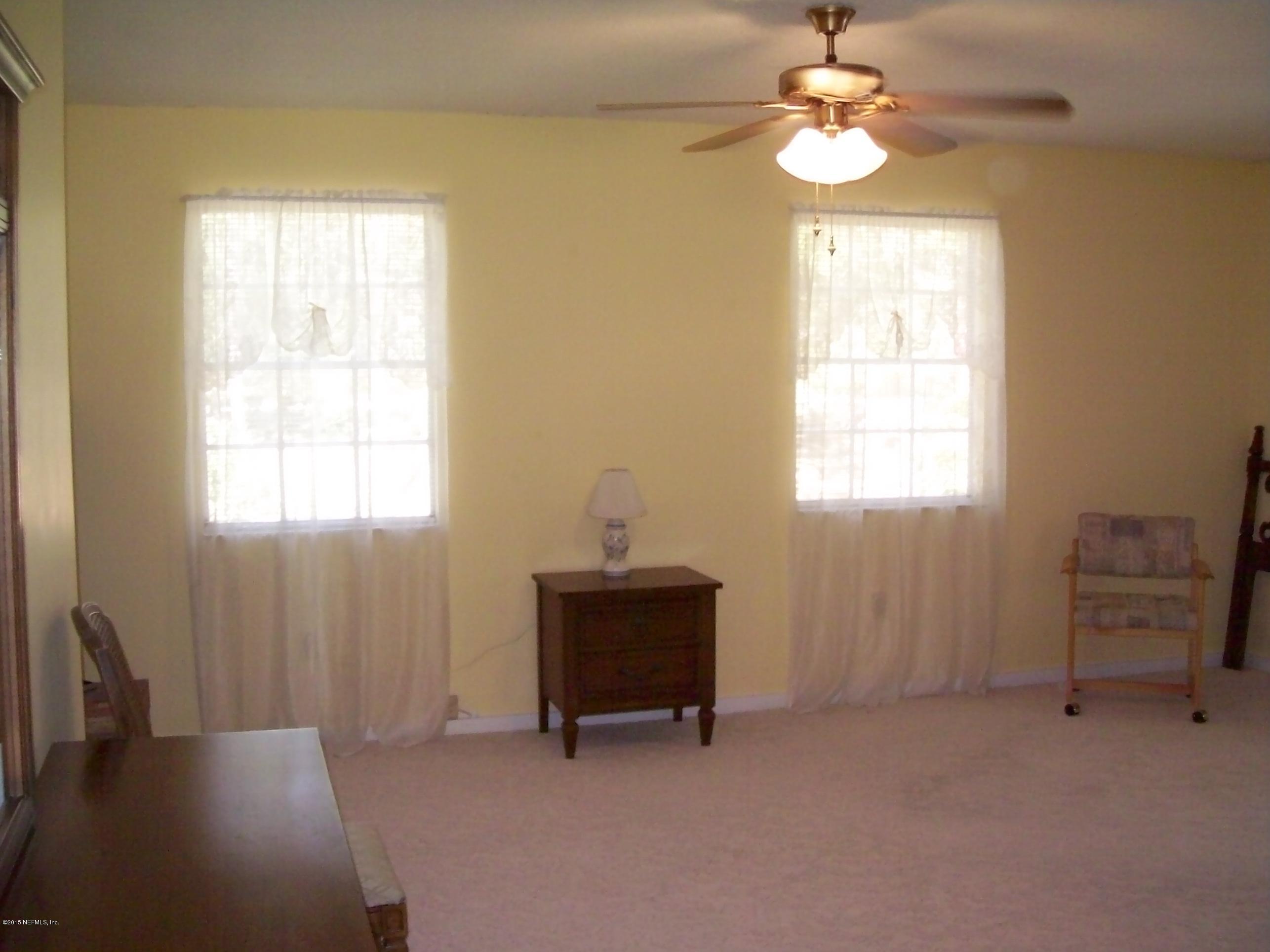 1077 Southeast 46th Loop Keystone Heights, FL 32656 - Photo 27 of 46 27) Large Upstairs Suite