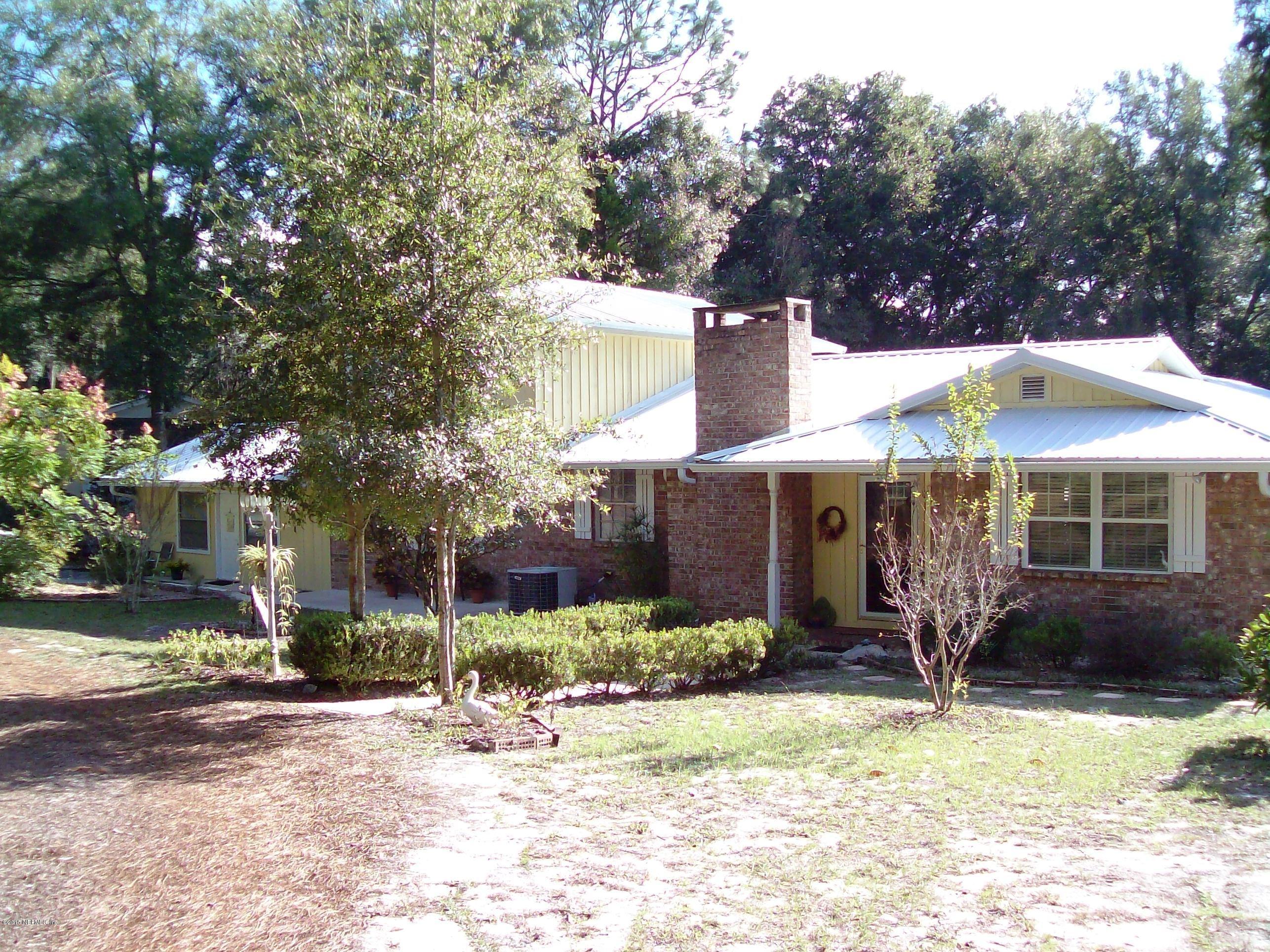 1077 Southeast 46th Loop Keystone Heights, FL 32656 - Photo 4 of 46 4) Brick and Frame