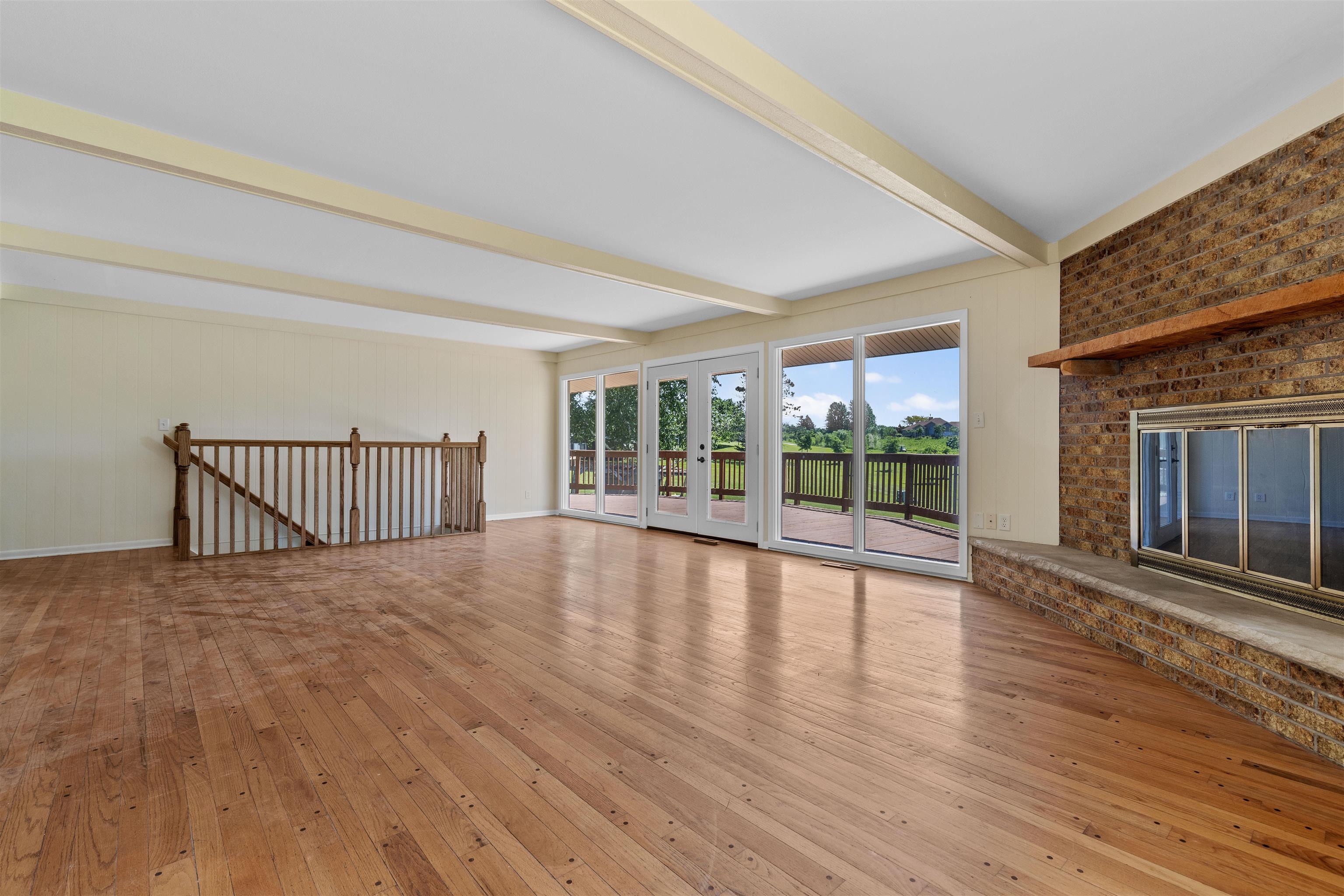 7335 McCurry Road Roscoe, IL 61073 - Photo 7 of 28 Gallery Image 7