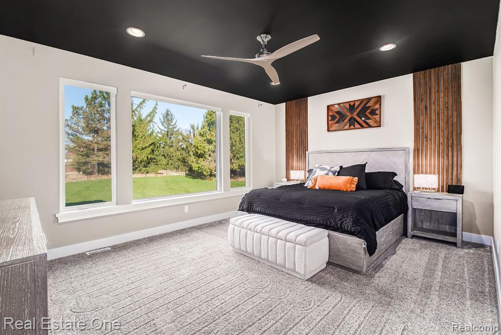 8481 Holcomb Road Clarkston, MI 48348 - Photo 12 of 32