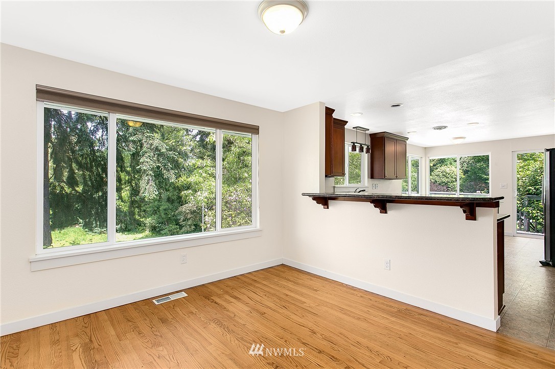 4222 Robin Road West University Place, WA 98466 - Photo 11 of 25 Gallery Image 11