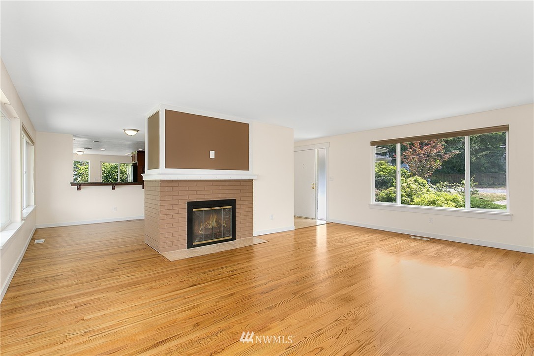 4222 Robin Road West University Place, WA 98466 - Photo 5 of 25 Gallery Image 5