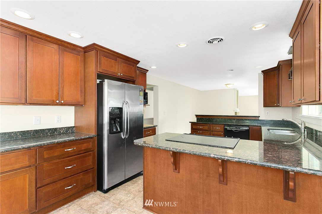 4222 Robin Road West University Place, WA 98466 - Photo 8 of 25 Gallery Image 8
