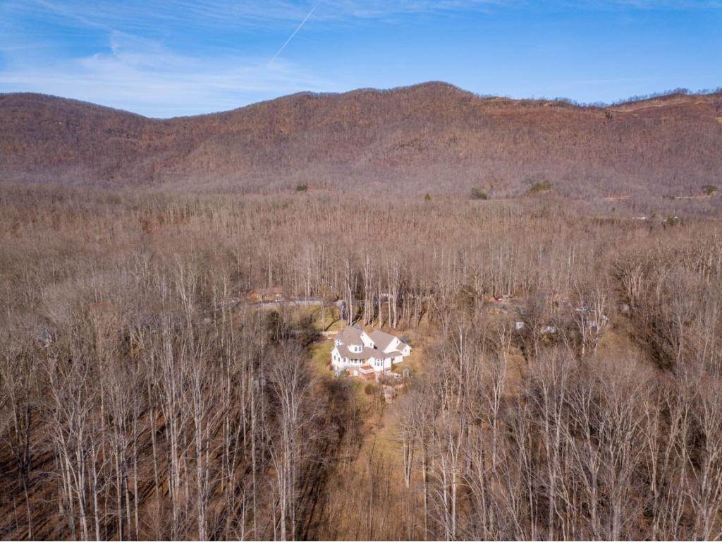 5308 Skeens Ridge Road Big Stone Gap, VA 24219 - Photo 33 of 36 Photo 33