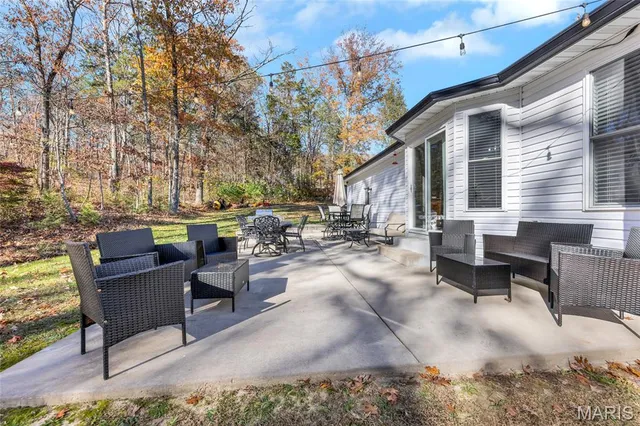 $419,000 | 644 Osage Lake Drive, Cedar Hill, MO 63016