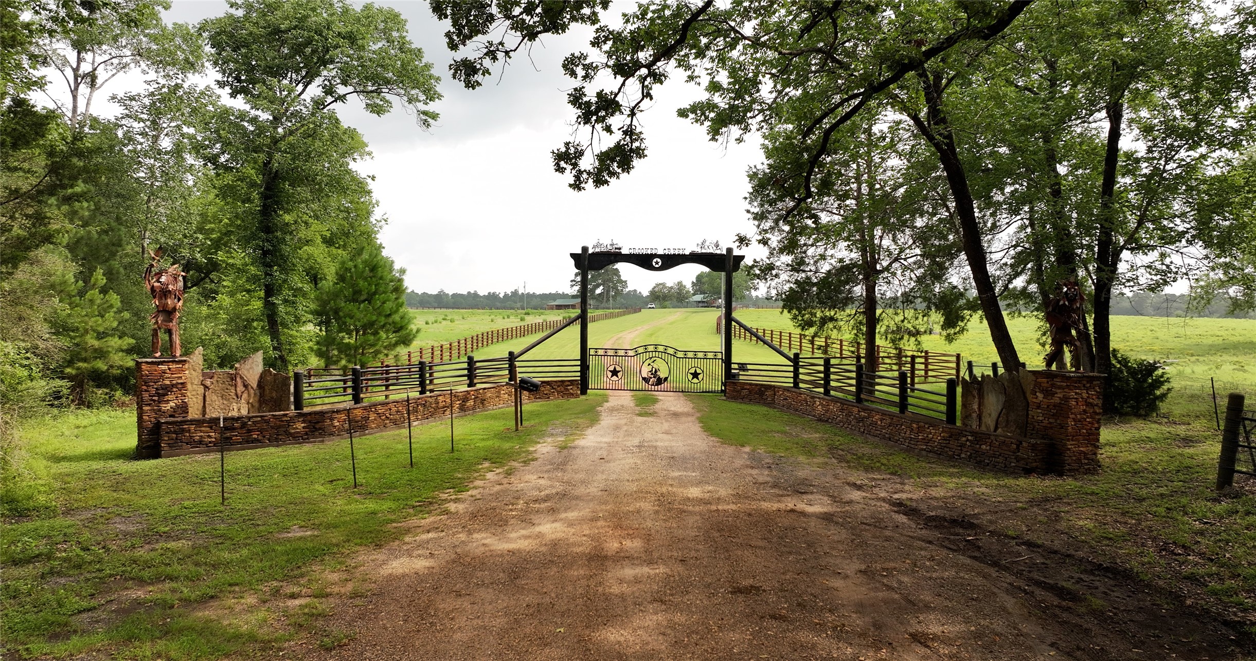44 Bucking Bull Road Huntsville, TX 77340 - Photo 3 of 50 Gallery Image 3