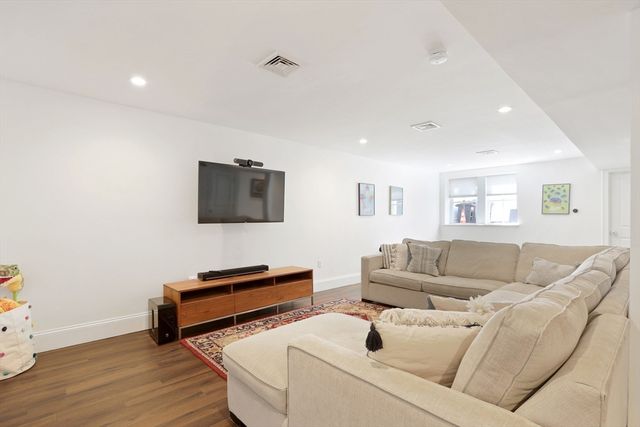 $2,100,000 | 437 West Fourth Street, Boston, MA 02127