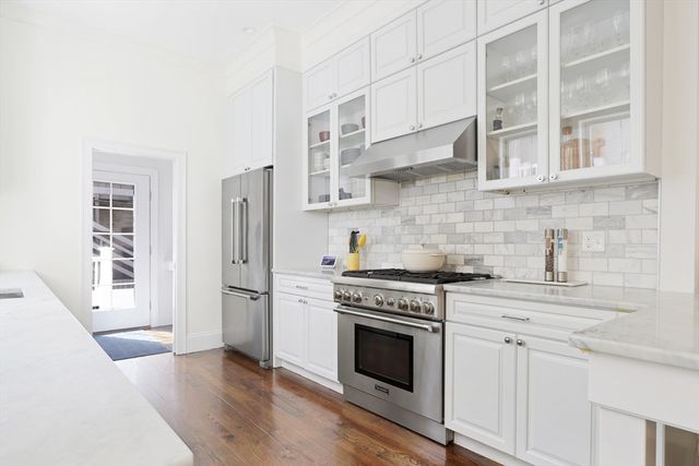 $2,100,000 | 437 West Fourth Street, Boston, MA 02127