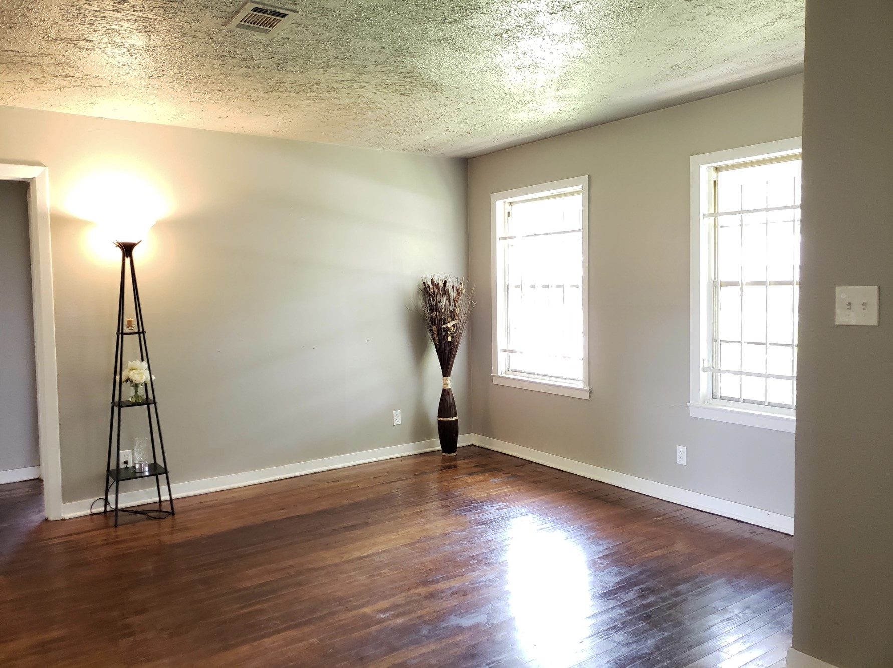 8723 Wiggins Street Houston, TX 77029 - Photo 3 of 7