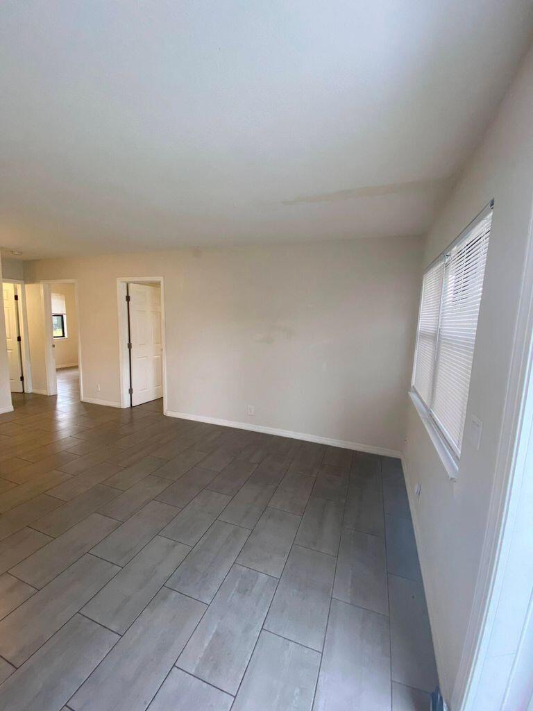 1691 West 26th Street, Unit 2 Riviera Beach, FL 33404 - Photo 3 of 12 20220207231218327744000000-o