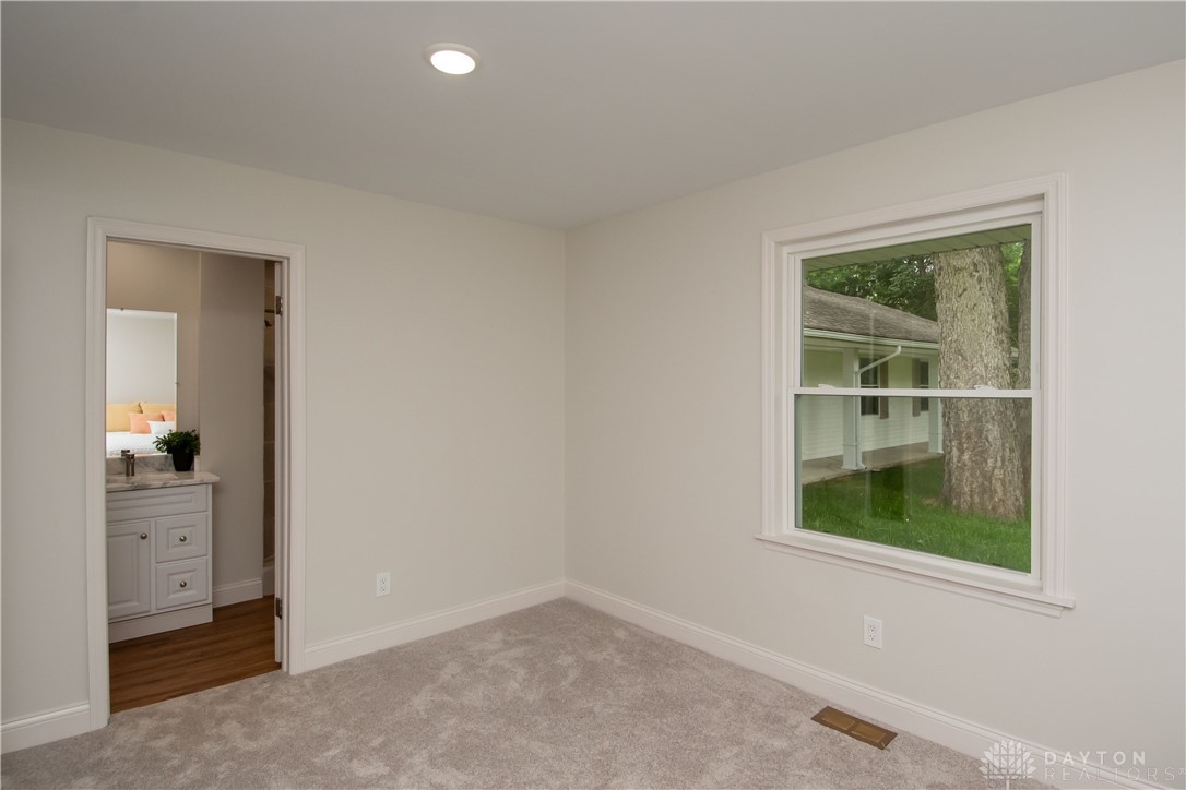 238 Towerview Road Dayton, OH 45429 - Photo 18 of 25