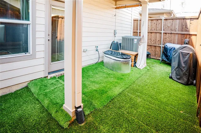 a picture of a wall with a white wall and a white wall