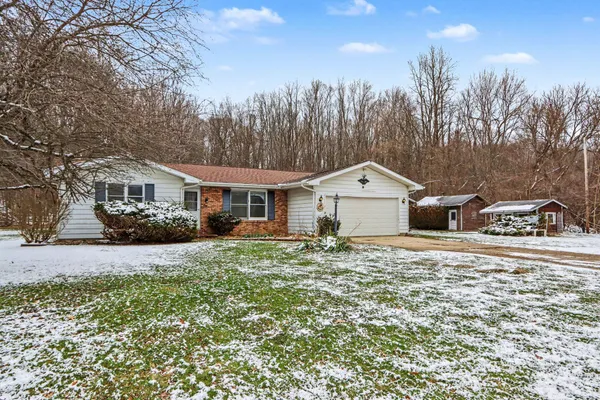 $250,000 | 14789 East Augusta Drive, Augusta, MI 49012