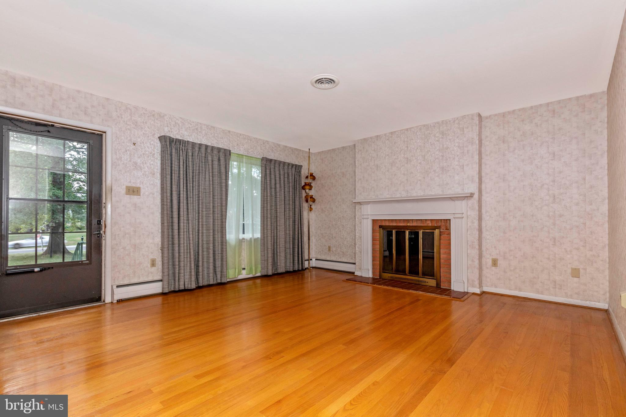 7947 Yellow Springs Road Frederick, MD 21702 - Photo 9 of 53