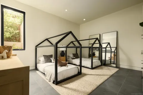 $9,250,000 | 147 South Rios Avenue, Solana Beach, CA 92075