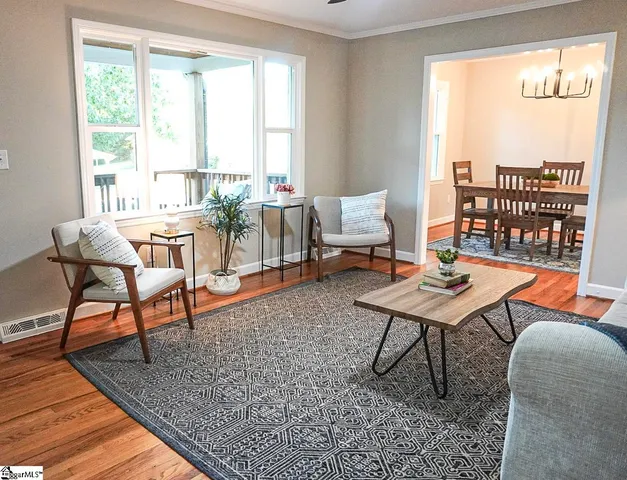 $399,900 | 7 Hardale Lane, Greenville, SC 29607