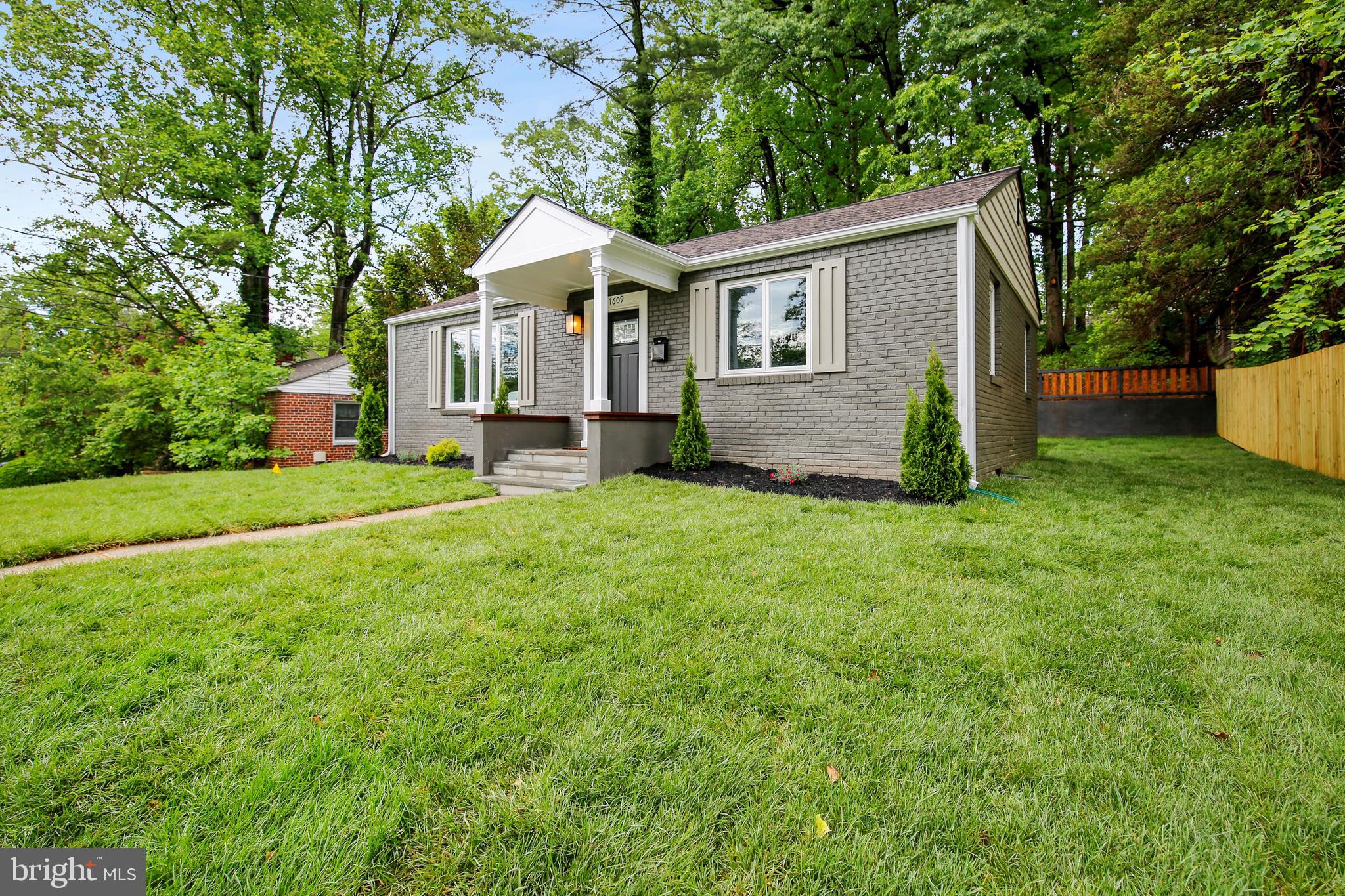 11609 Mapleview Drive Silver Spring, MD 20902 - Photo 3 of 28