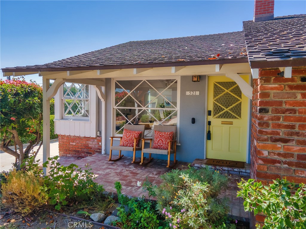521 Bethany Road Burbank, CA 91504 - Photo 4 of 50 Front