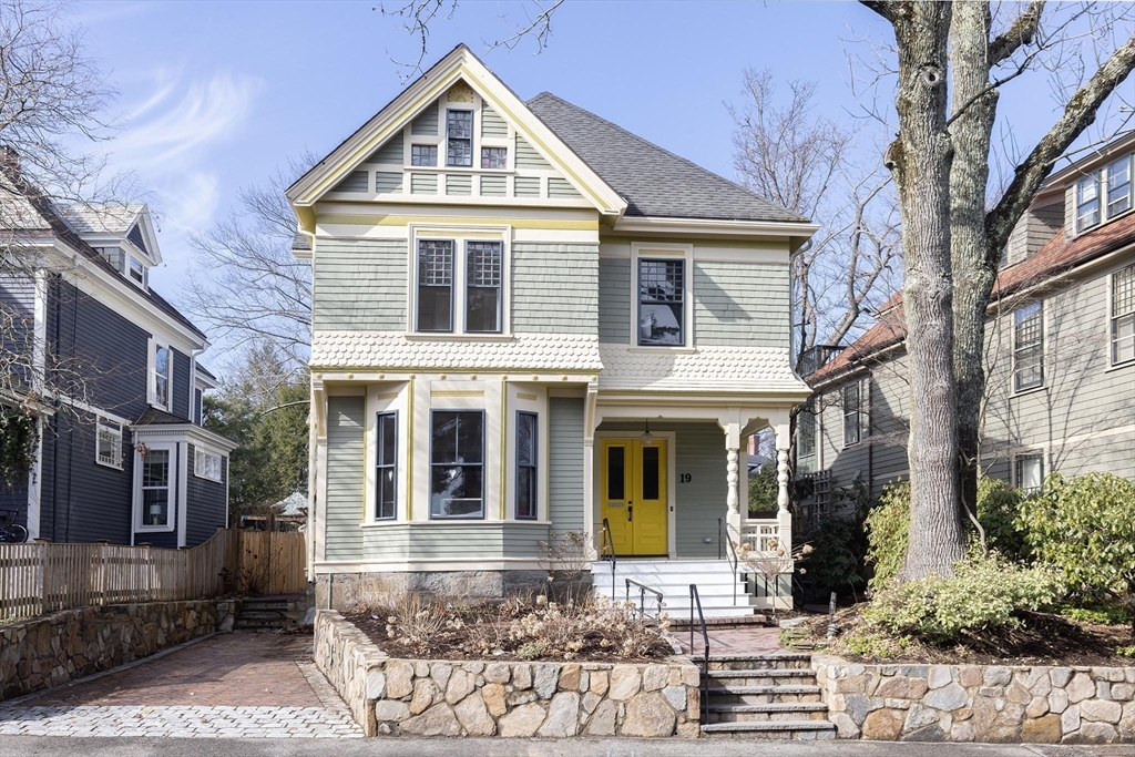 19 Edgehill Road Brookline, MA 02445 - Photo 1 of 25 Gallery Image 1