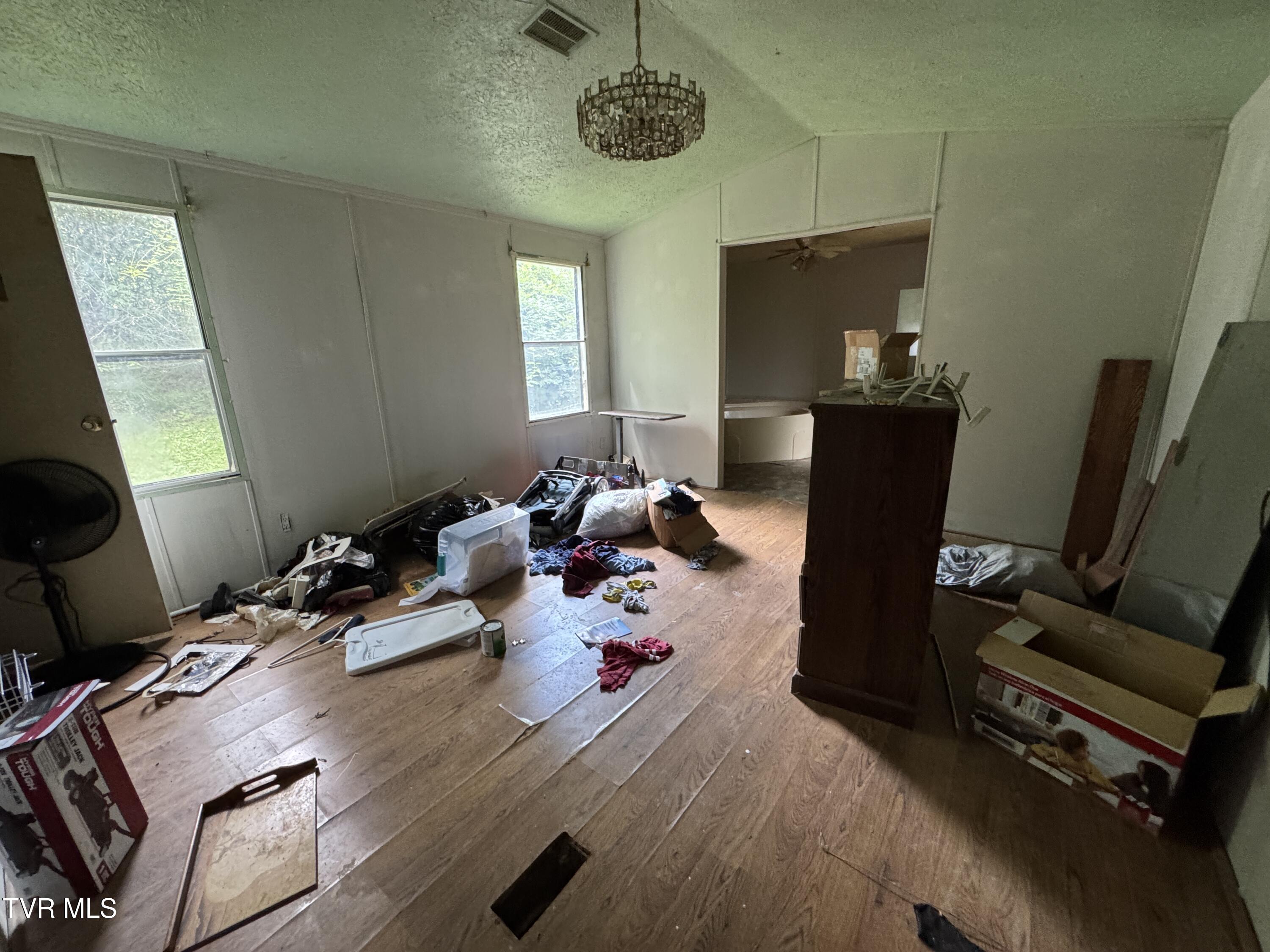 6525 Cherokee Road Wise, VA 24293 - Photo 22 of 29 PRIMARY BEDROOM