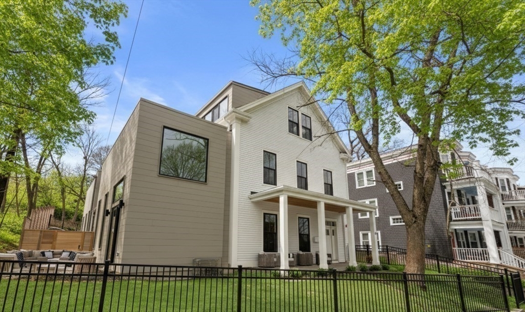 44 A Robeson Street Boston, MA 02130 - Photo 13 of 35