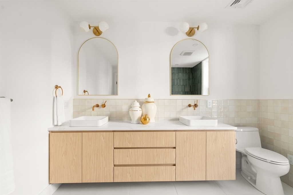 44 A Robeson Street Boston, MA 02130 - Photo 22 of 35