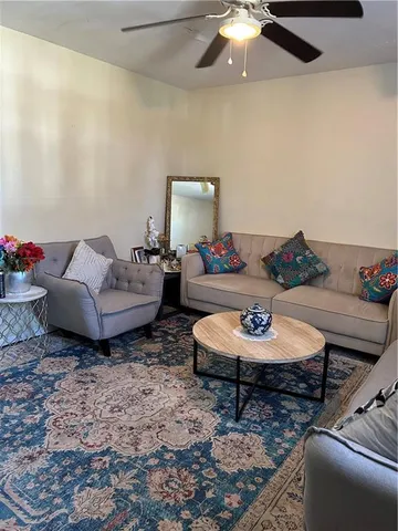 $1,400 | 3110 Edenborn Avenue, Unit 402, Metairie, LA 70002