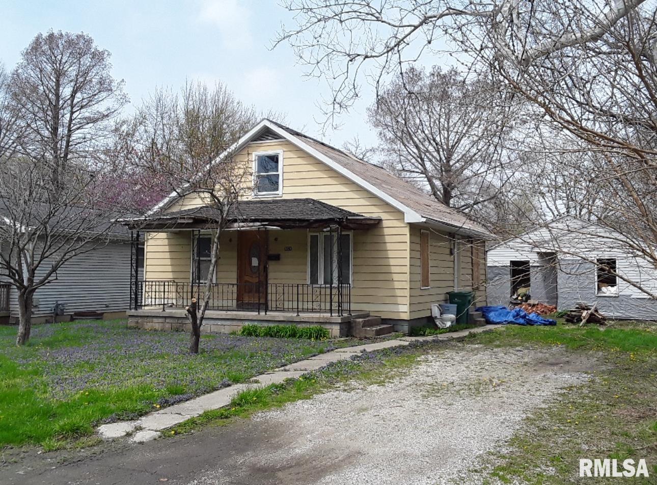 3121 East Carpenter Street Springfield, IL 62702 - Photo 1 of 9 Gallery Image 1