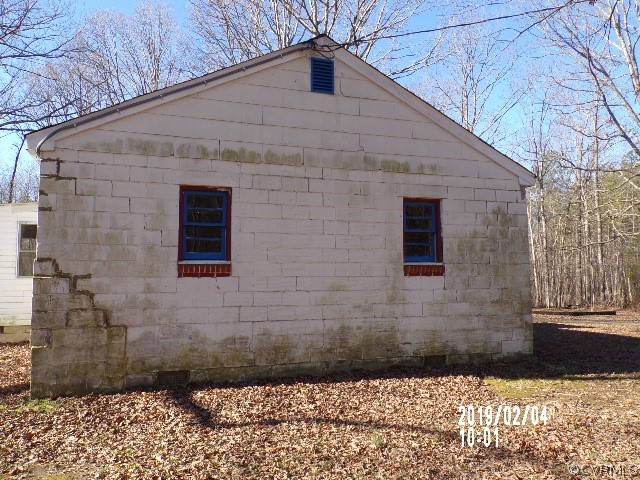 10309 Taylor Road Chesterfield, VA 23838 - Photo 4 of 16 a front view of a house
