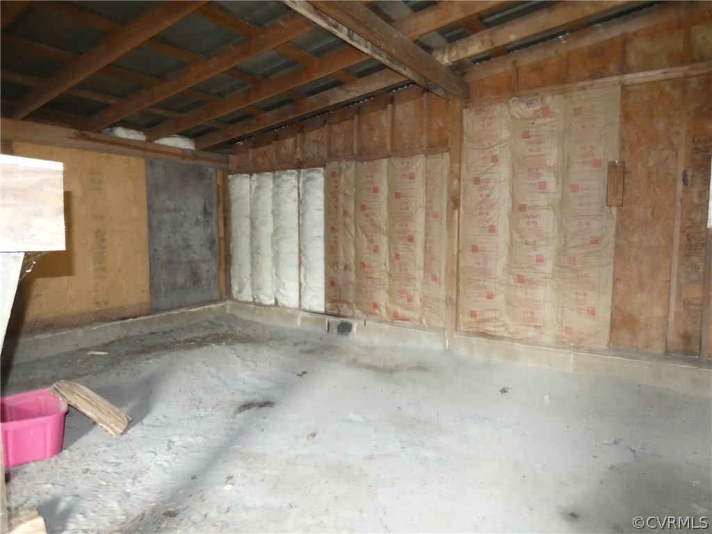 10309 Taylor Road Chesterfield, VA 23838 - Photo 8 of 16 a view of a garage