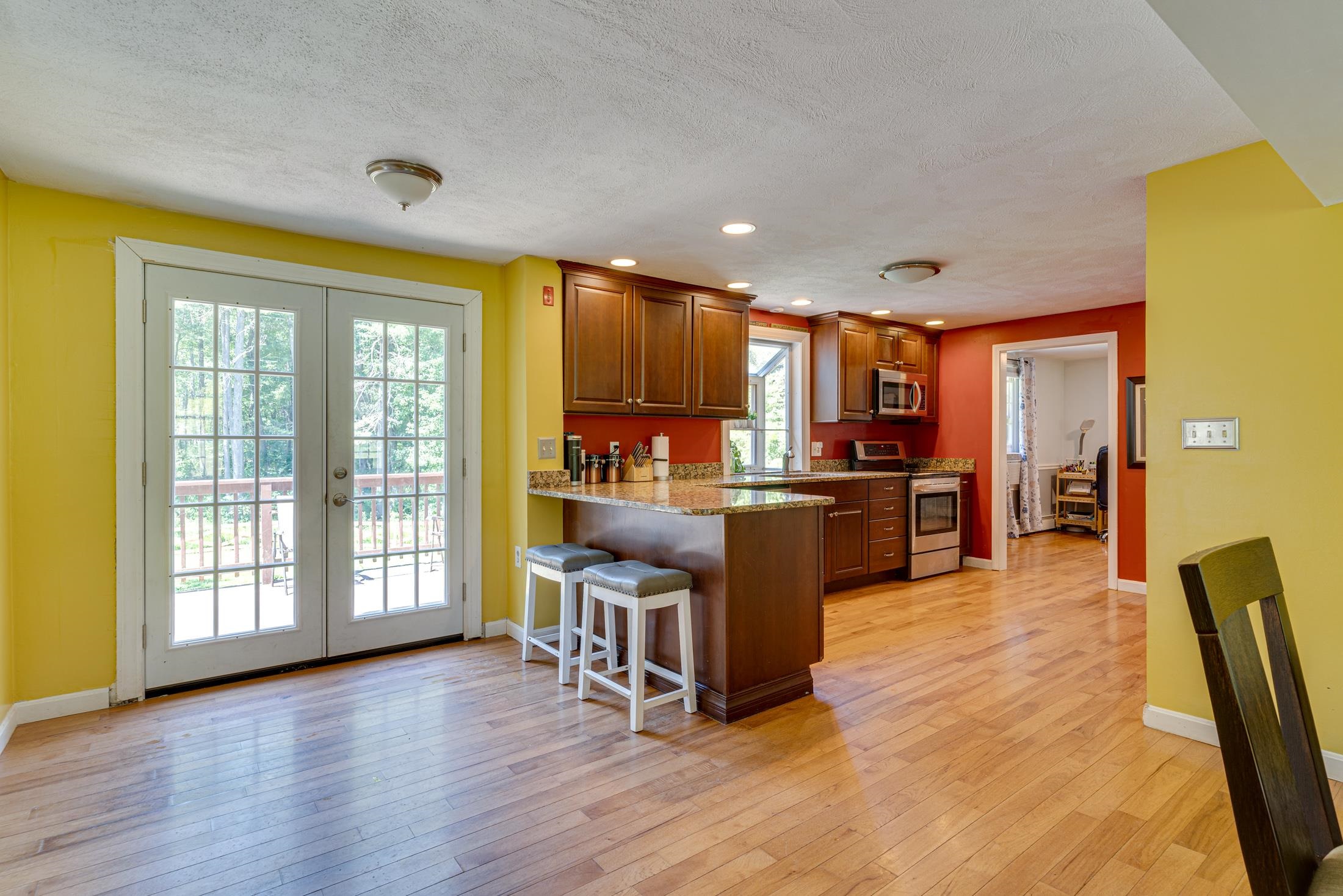 10 New Road Windham, NH 03087 - Photo 13 of 36